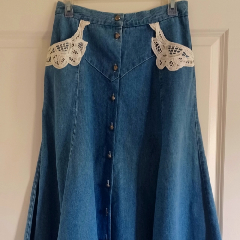 Laced pocket skirt